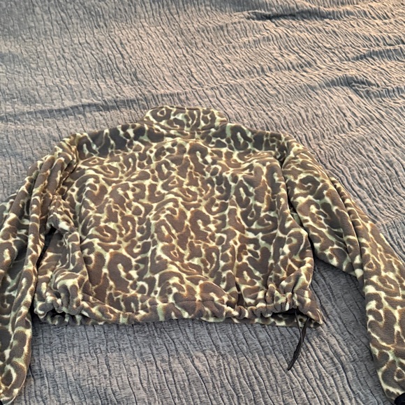 TNA Camouflage Fleece Jacket - Picture 4 of 4